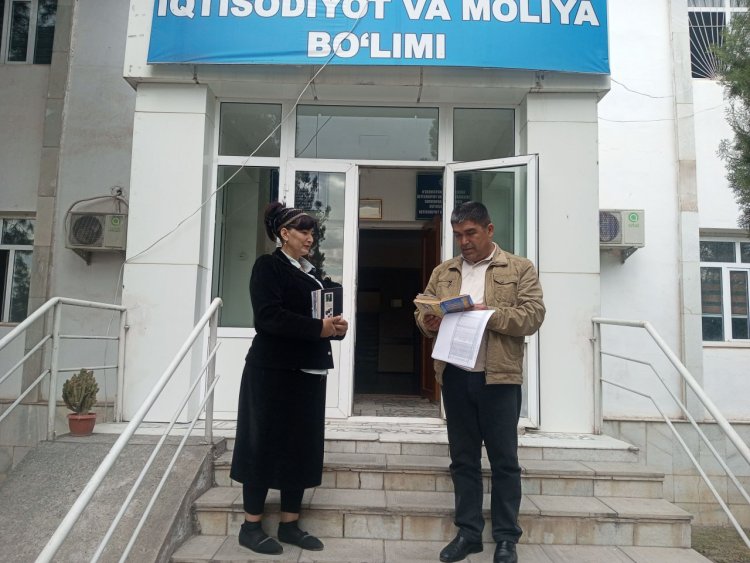 Yo`l-yo`lakay kitob o`qiymiz”   Kitob – bilim manbai, tafakkur charxi, ma’naviyat nuri. Uy kutubxonasi – bu nafaqat kitob to‘plami, balki oilaning ma’naviy o‘chog‘i hamdir.